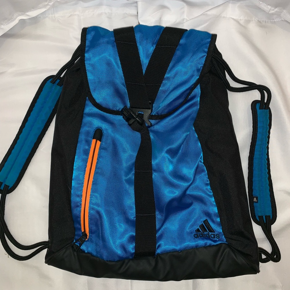 Adidas padded zip up draw string bag